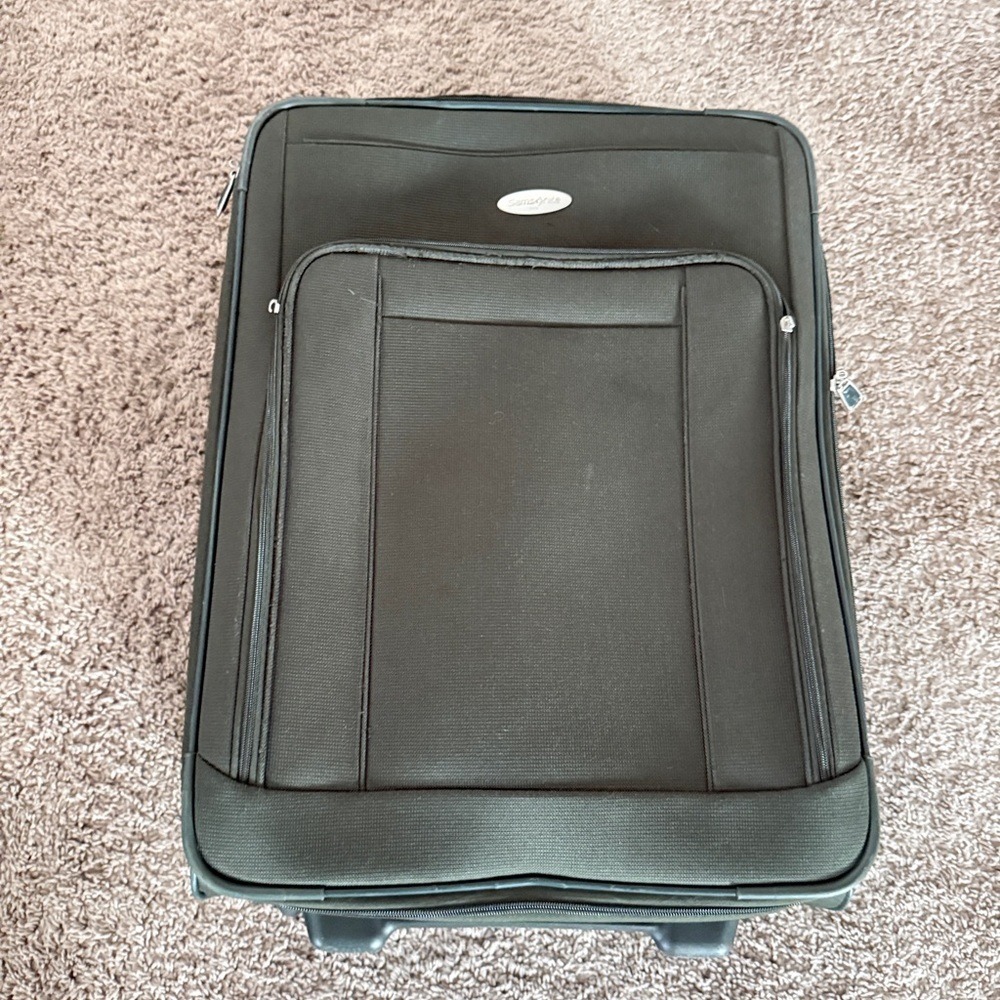 Samsonite Black Men's Upright Carry-On‎ Roller